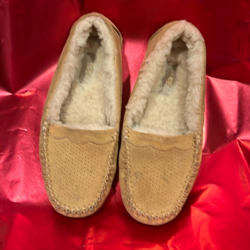 Ugg slippers 
Women’s size 8 used